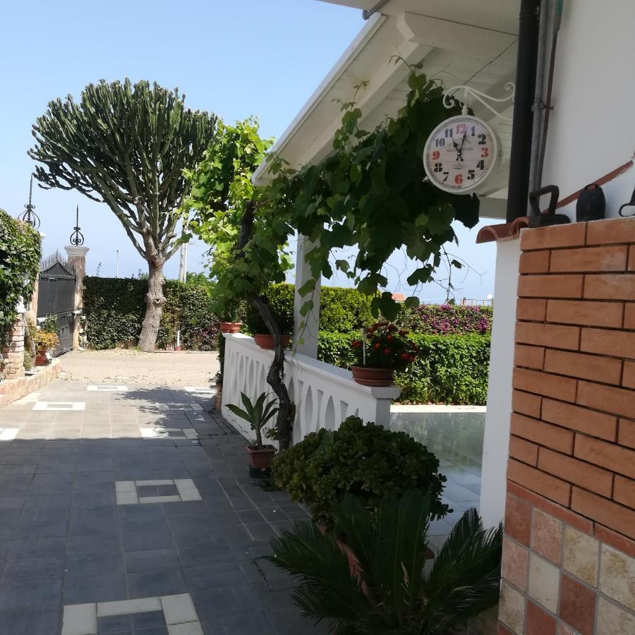Santa Venere Apartments "Parcheggio Privato Moto-Auto" Ricarica Auto Elettriche Tropea Exteriér fotografie