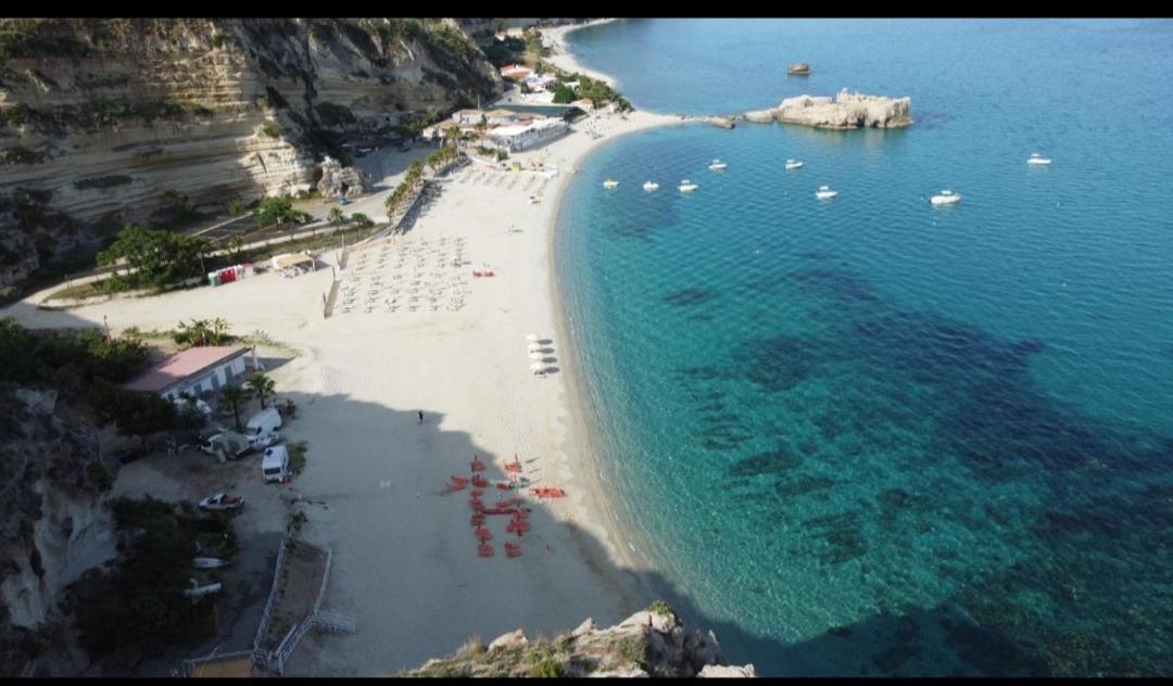 Santa Venere Apartments "Parcheggio Privato Moto-Auto" Ricarica Auto Elettriche Tropea Exteriér fotografie